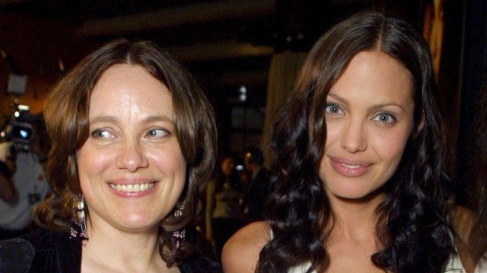 Gaya Parenting Angelina Jolie