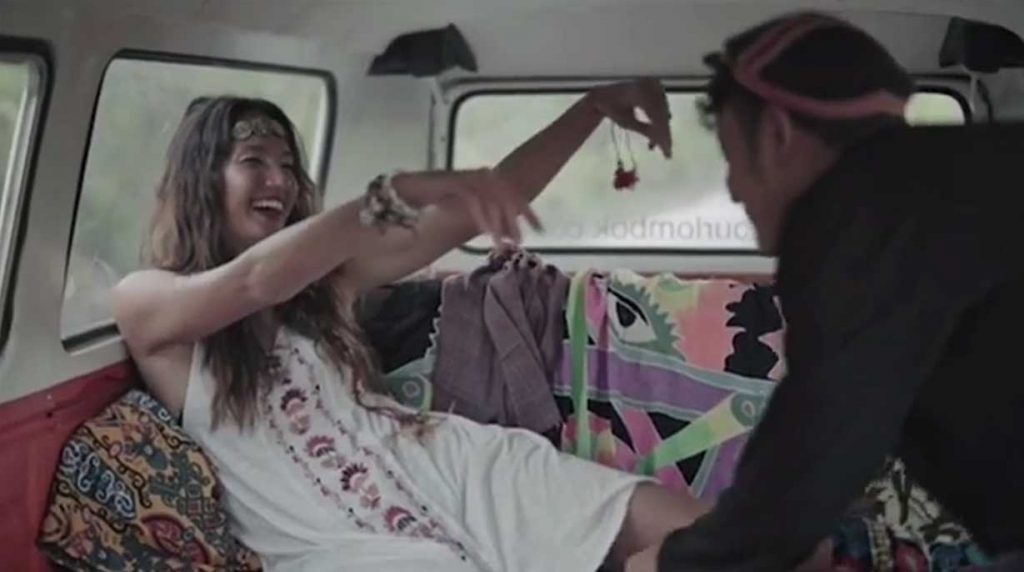 Video pertunangan Nadine Chandrawinata dan dimas anggara