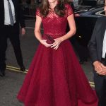 gaun-merah-kate-middleton-1