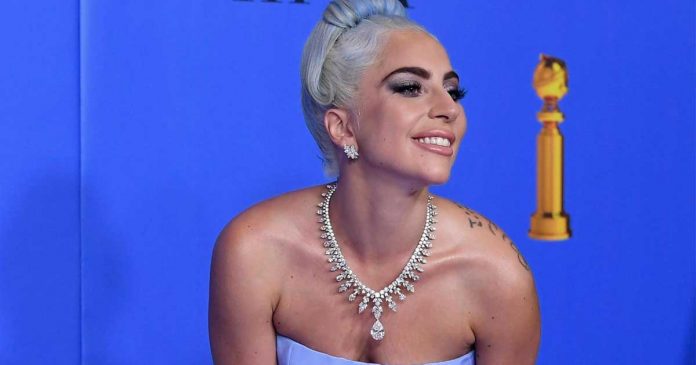 ditembak kalung-lady-gaga-di-golden-globe-2019