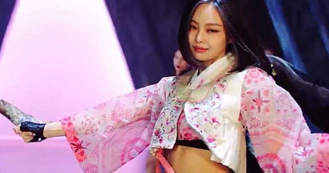 jennie-outfit-how-you-like-that-3