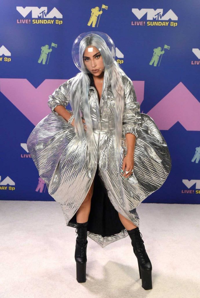 masker-lady-gaga-di-MTV-VMA-2020