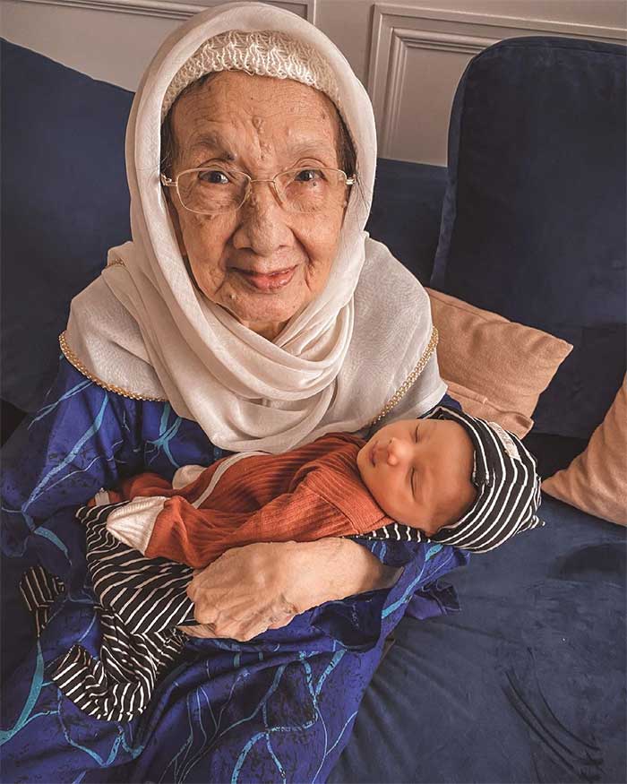 Nenek Irwansyah