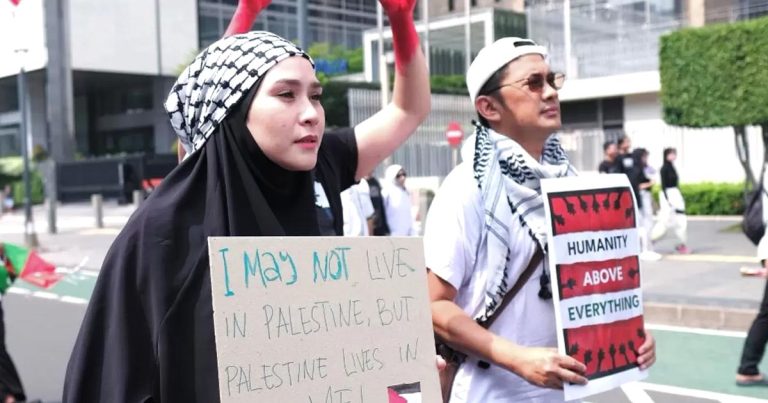 Lakukan Aksi Bela Palestina di Jepang, Zaskia Adya Mecca Hampir Diserang Orang