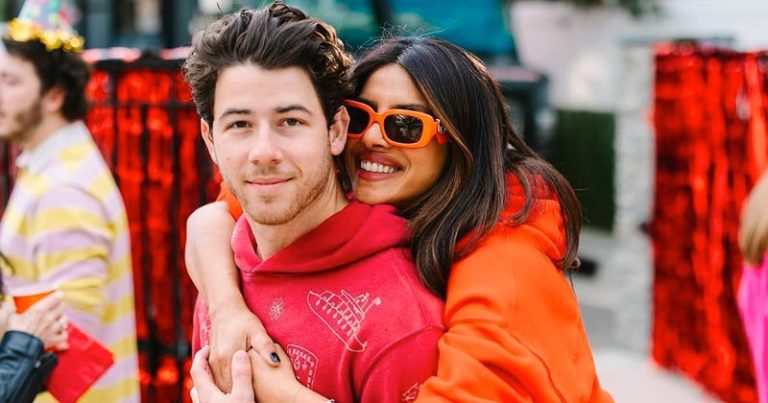 Nick Jonas & Priyanka Chopra Tinggalkan Rumah Rp313 M Gara-gara Jamur