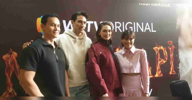 PEMERAN MAIN API: Marcelino Lefrand, Darius Sinathrya, Luna Maya, dan Audi Marissa. (Foto: Agnes/Nyata)