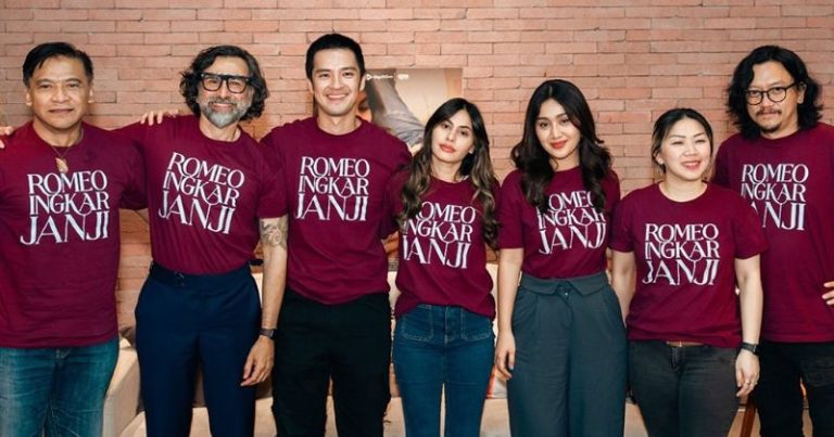 IDE DARI JEREMY THOMAS: Para pemain film drama romansa Romeo Ingkar Janji. (Foto: Instagram/romeoingkarjanji)