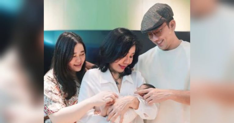 Potret Denny Sumargo (kanan) dan Olivia allan (kiri) berbahagia dikaruniai anak perempuan yang dinamakan Gabriella. Foto : Instagram/sumargodenny