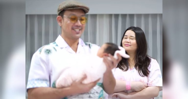 Denny Sumargo dan Olivia Allan menyambut anak pertama yang diberi nama Gabriella. (Foto: Instagram/dennysumargo)