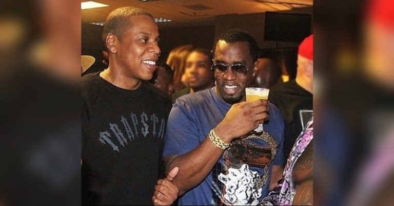 Jay-Z (kiri) saat bersama Sean ‘Diddy’ Combs pada 2014 (Foto: Instagram/aintnojigga)