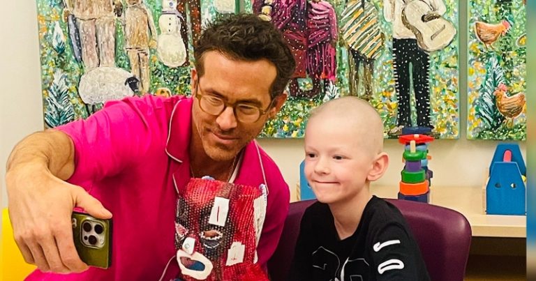 Ryan Reynolds dan Nash di Mass General Hospital for Children (Foto: X/AngiePoirier)