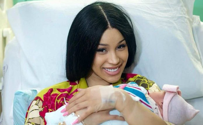 Cardi B saat melahirkan anak ke tiga. Foto : Instagram/iamcardib