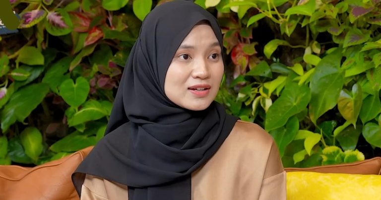 Hani lawan kanker tulang (Foto: YouTube/CURHAT BANG Denny Sumargo)